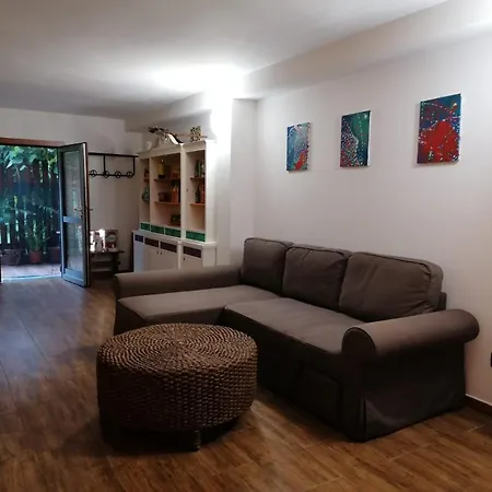 Open Space Naviglio * Milánó